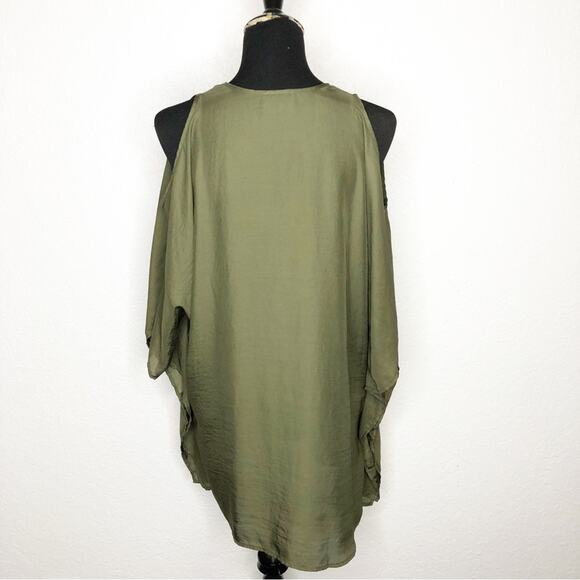 Show Me Your Mumu Peta-Boo army green cold shoulder tunic top Extra Small XS - Picture 15 of 15